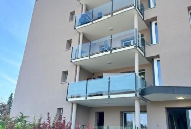 Dernier lot ! 3.5 pièces rénové avec grand jardin à Estavayer