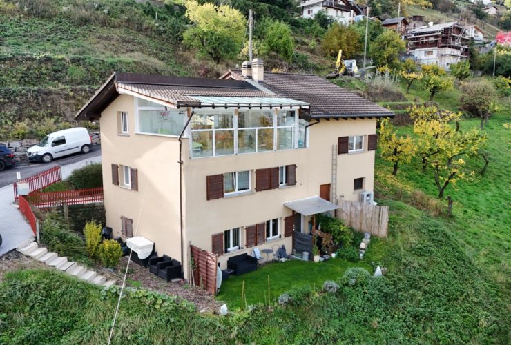 Grande maison à Sion avec vue panoramique et 2.5 indépendant