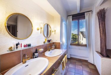 Magnifique maison de charme au coeur de Chevilly de 300 m2 avec appartement indépendant