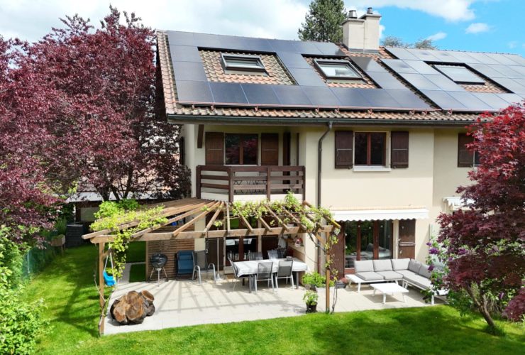 Villa familiale entièrement rénovée avec jardin et vue dégagée - Epalinges