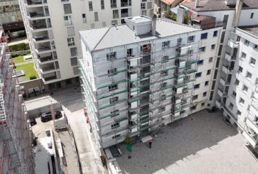 Fribourg : 3.5 pièces entièrement rénové, 88 m² et deux balcons